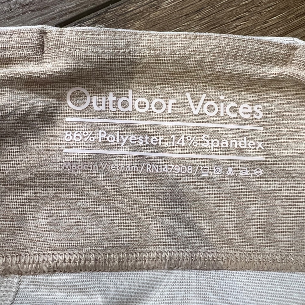 Outdoor Voices Women's 7/8 Tri-Tone Colorblock Leggings Oatmeal/Gray Size Small - Picture 12 of 13